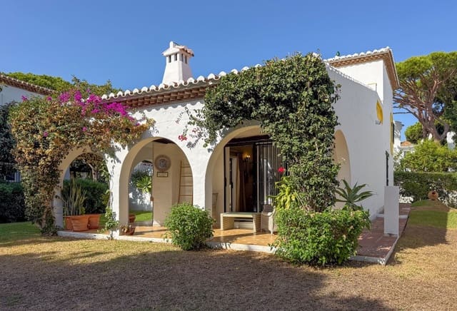 3 soveværelse Villa til salg i Calahonda, Mijas med swimmingpool garage - € 635.000 (Ref: 10182132)