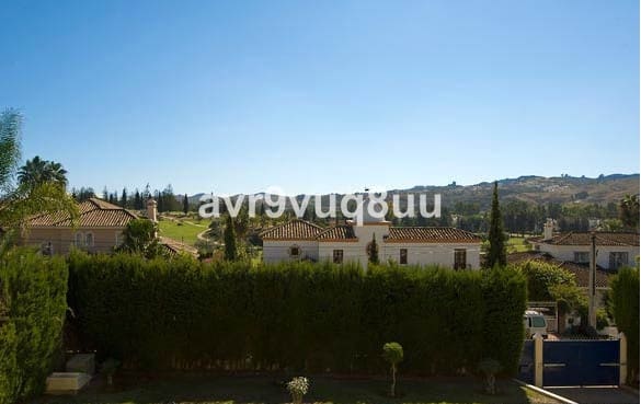 Chalet de 5 habitaciones en Mijas Golf, Mijas en venta con piscina garaje - 1.185.000 € (Ref: 3910149)