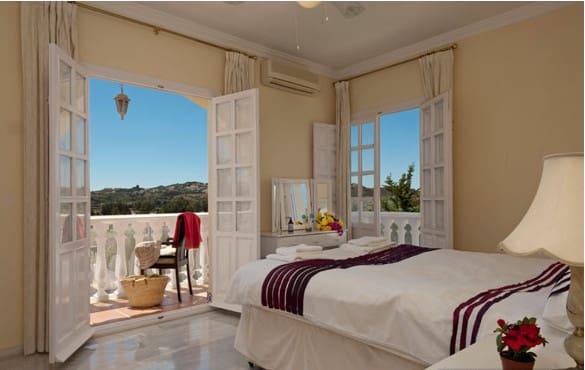 5 bedroom Villa for sale in Mijas Golf with pool garage - € 1,185,000 (Ref: 3910149)