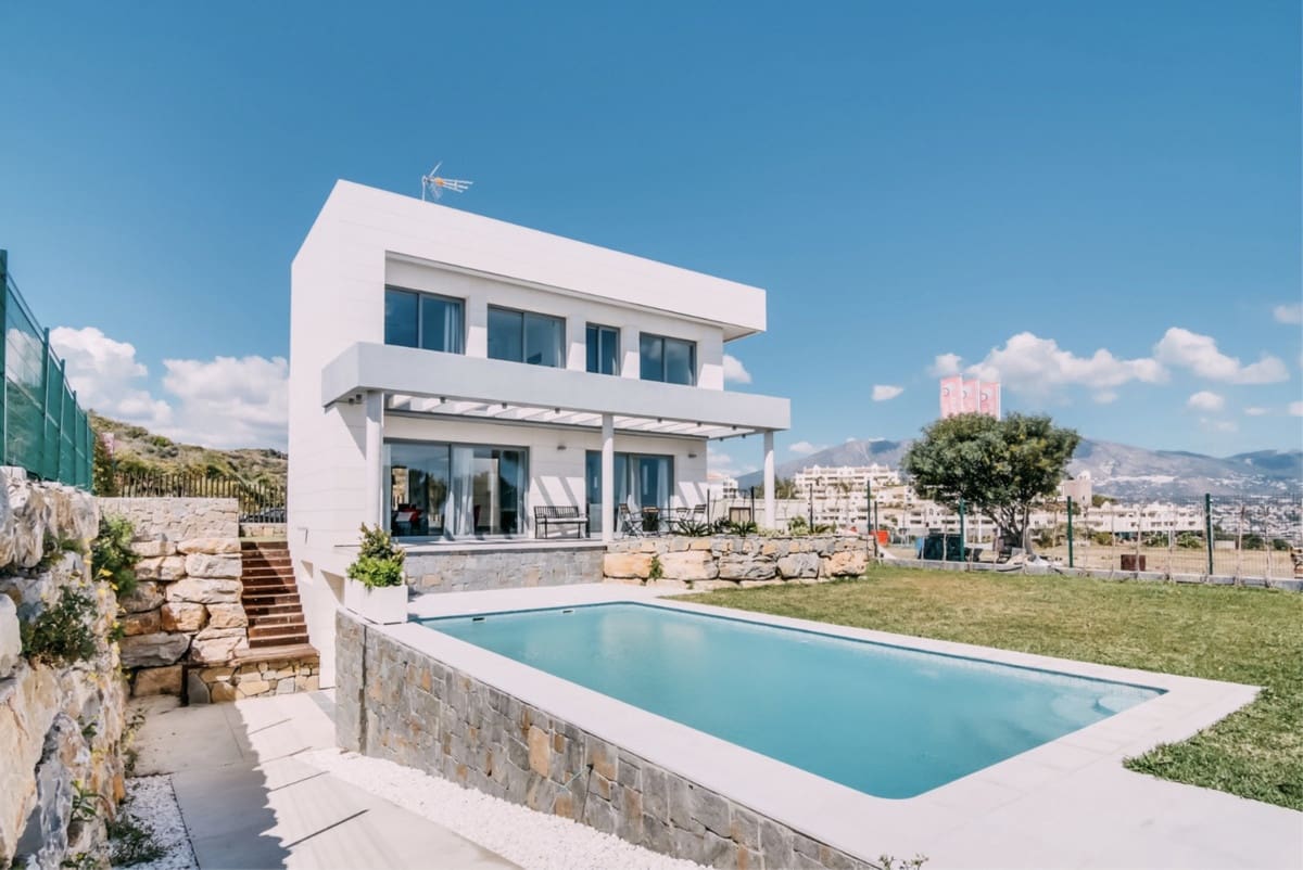 3 quarto Moradia para venda em Cerro del Aguila com piscina garagem - 975 000 € (Ref: 3945337)