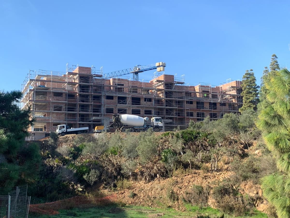 3 slaapkamer Penthouse te koop in El Chaparral met zwembad - € 697.700 (Ref: 4955388)