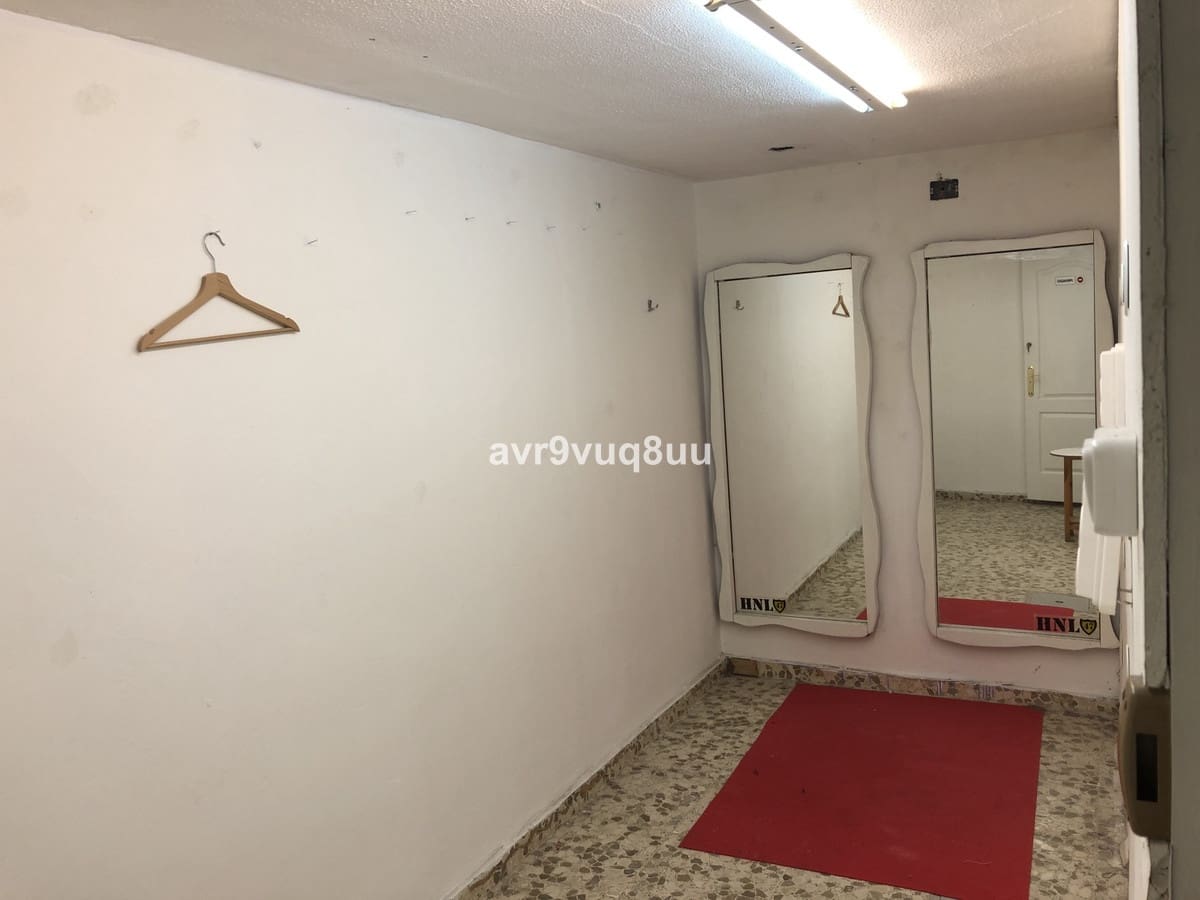 Empresa para venda em Fuengirola - 299 000 € (Ref: 5468364)