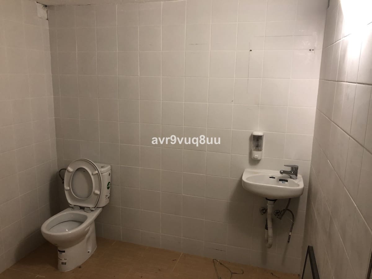 Empresa para venda em Fuengirola - 299 000 € (Ref: 5468364)