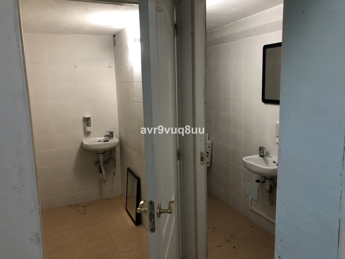 Empresa para venda em Fuengirola - 299 000 € (Ref: 5468364)