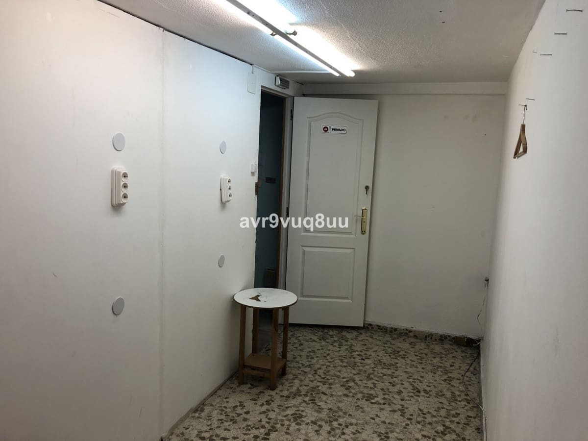 Empresa para venda em Fuengirola - 299 000 € (Ref: 5468364)
