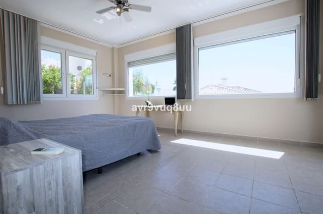 Villa/Maison de 6 chambres de location de vacances à La Cala de Mijas, Mijas avec piscine garage - 2 400 € (Ref: 5703133)