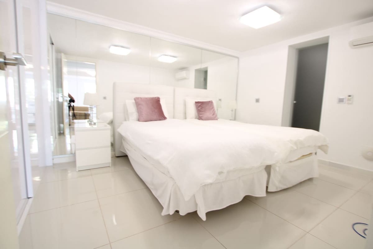 8 soveværelse Villa til salg i Elviria med swimmingpool - € 3.500.000 (Ref: 7154981)