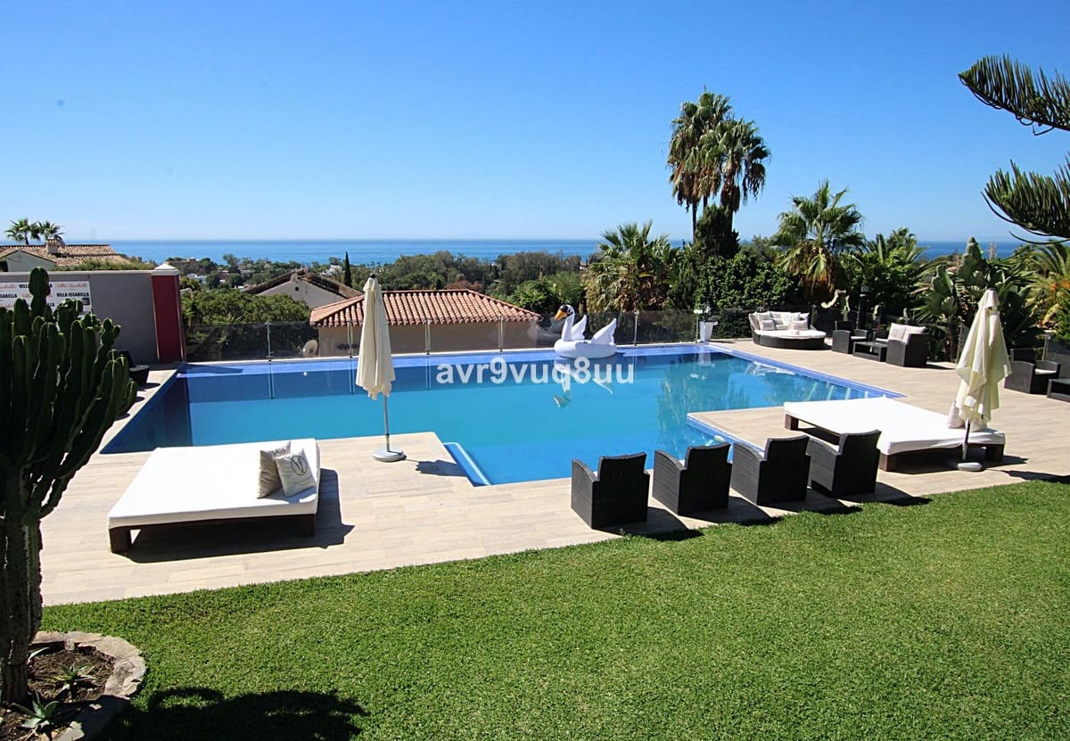 8 bedroom Villa for sale in Elviria with pool - € 3,500,000 (Ref: 7154981)