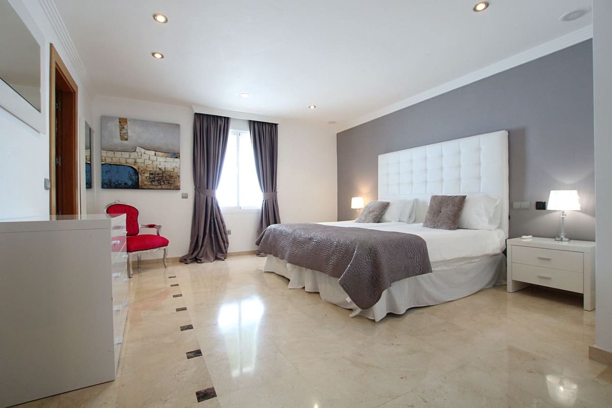 8 soverom Villa til salgs i Elviria med svømmebasseng - € 3 500 000 (Ref: 7154981)