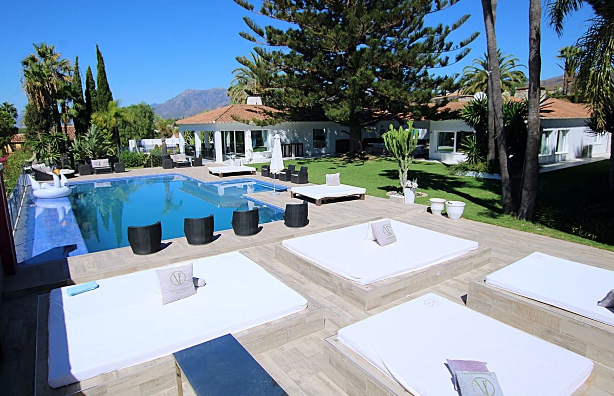 8 soveværelse Villa til salg i Elviria med swimmingpool - € 3.500.000 (Ref: 7154981)