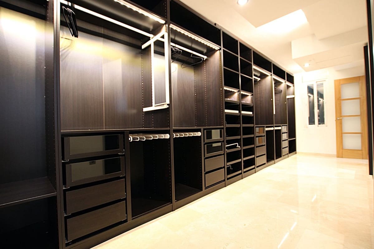 8 bedroom Villa for sale in Elviria with pool - € 3,500,000 (Ref: 7154981)