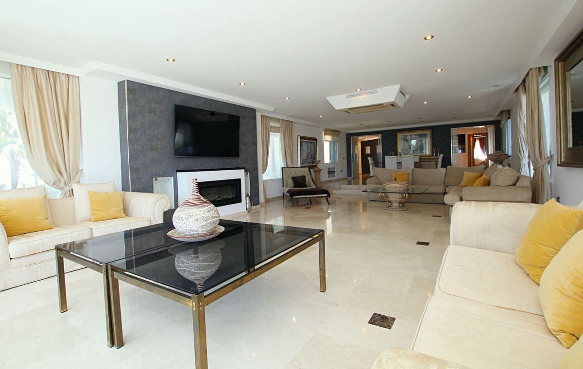 8 Zimmer Villa zu verkaufen in Elviria mit Pool - 3.500.000 € (Ref: 7154981)