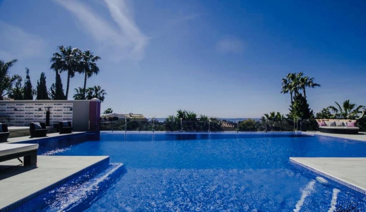 8 Zimmer Villa zu verkaufen in Elviria mit Pool - 3.500.000 € (Ref: 7154981)