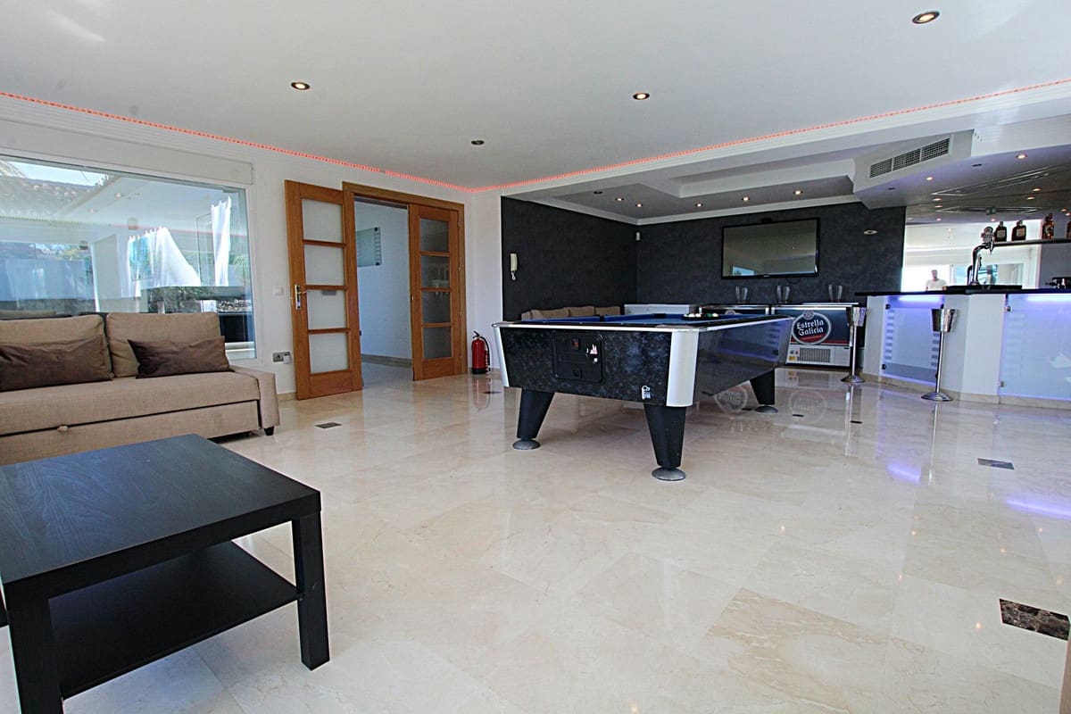 8 Zimmer Villa zu verkaufen in Elviria mit Pool - 3.500.000 € (Ref: 7154981)
