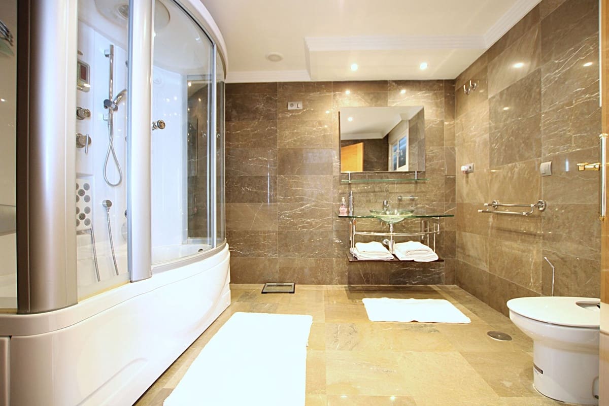8 Zimmer Villa zu verkaufen in Elviria mit Pool - 3.500.000 € (Ref: 7154981)
