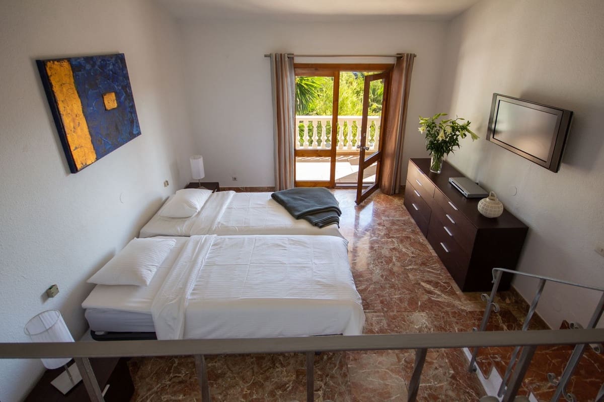 7 Zimmer Villa zu verkaufen in Mijas Costa mit Pool Garage - 1.395.000 € (Ref: 7394844)