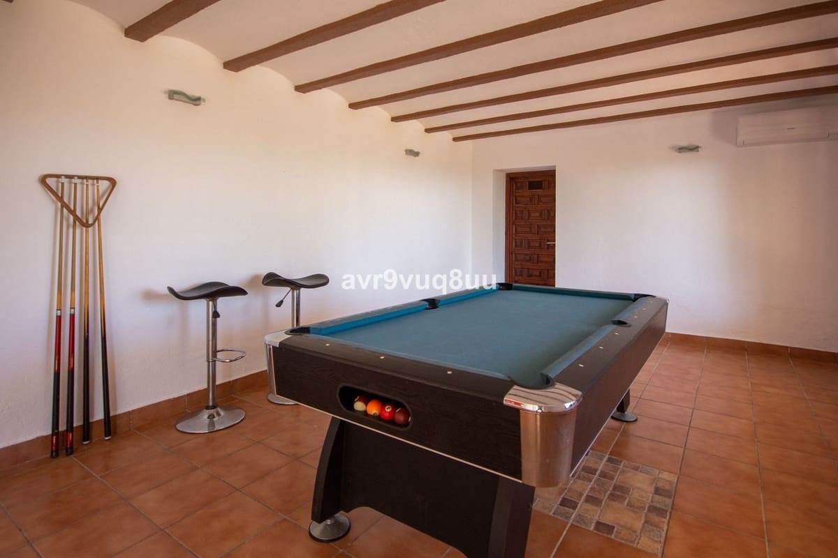 7 soveværelse Villa til salg i Mijas Costa med swimmingpool garage - € 1.395.000 (Ref: 7394844)