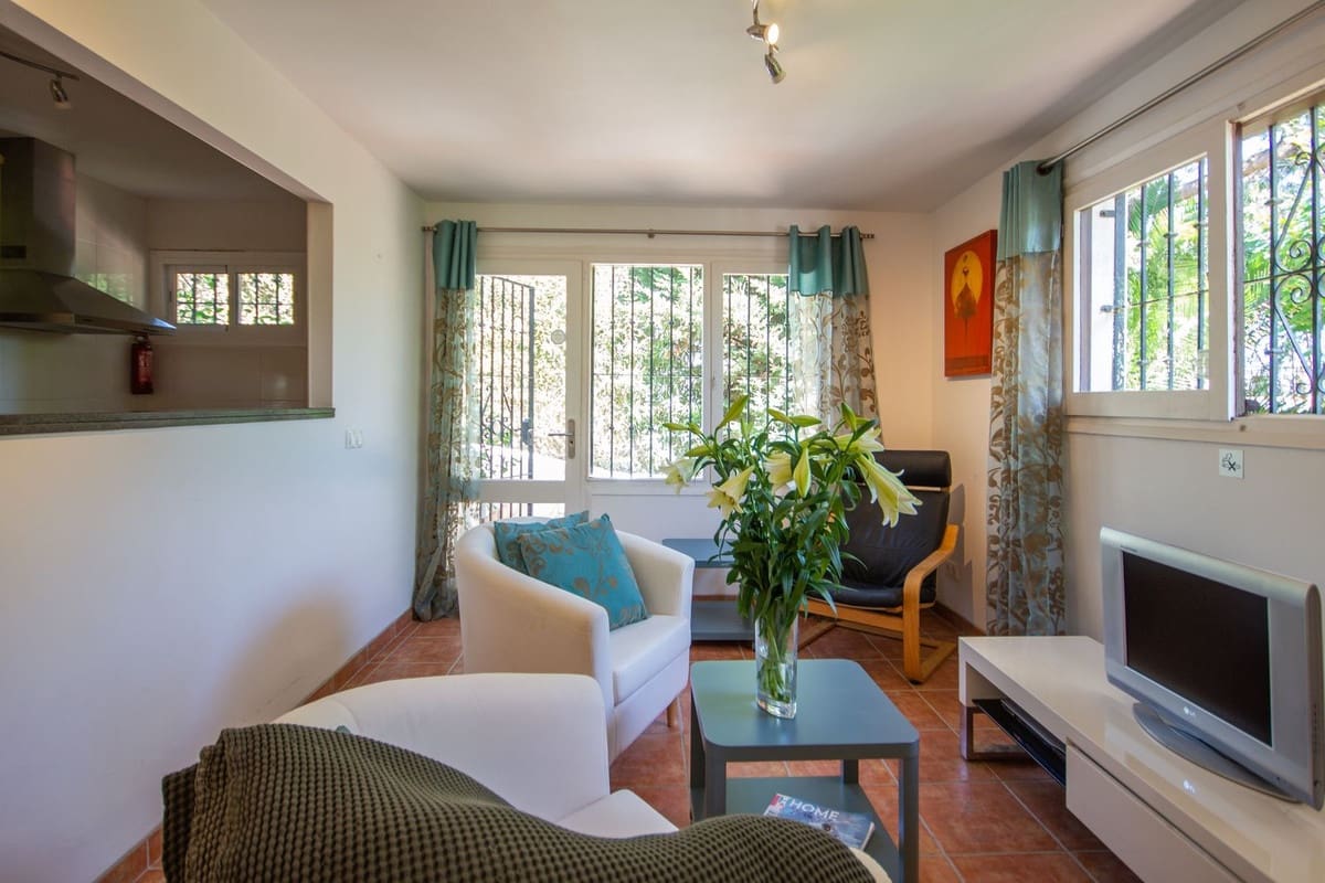 7 sypialnia Willa na sprzedaż w Mijas Costa z basenem garażem - 1 395 000 € (Ref: 7394844)