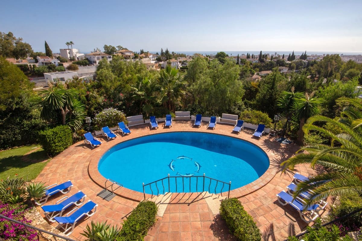 7 sypialnia Willa na sprzedaż w Mijas Costa z basenem garażem - 1 395 000 € (Ref: 7394844)