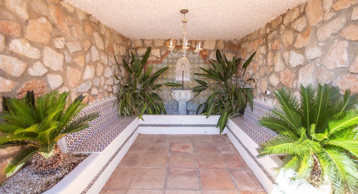 7 soveværelse Villa til salg i Mijas Costa med swimmingpool garage - € 1.395.000 (Ref: 7394844)