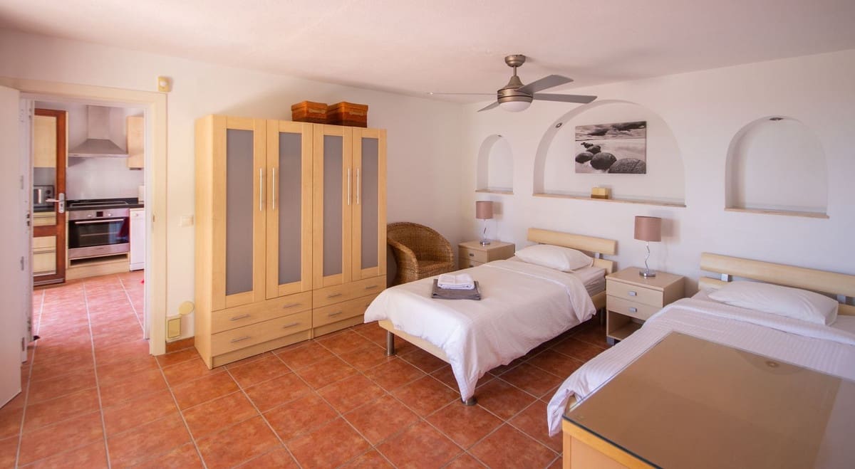 Chalet de 7 habitaciones en Mijas Costa en venta con piscina garaje - 1.395.000 € (Ref: 7394844)
