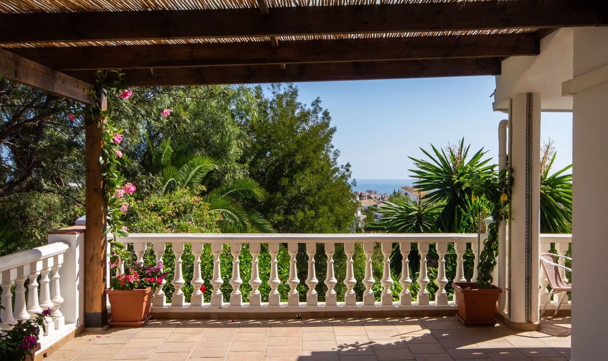 Chalet de 7 habitaciones en Mijas Costa en venta con piscina garaje - 1.395.000 € (Ref: 7394844)