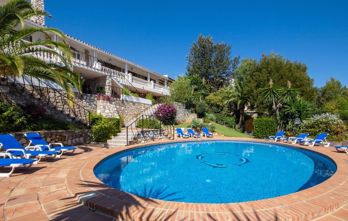 Chalet de 7 habitaciones en Mijas Costa en venta con piscina garaje - 1.395.000 € (Ref: 7394844)