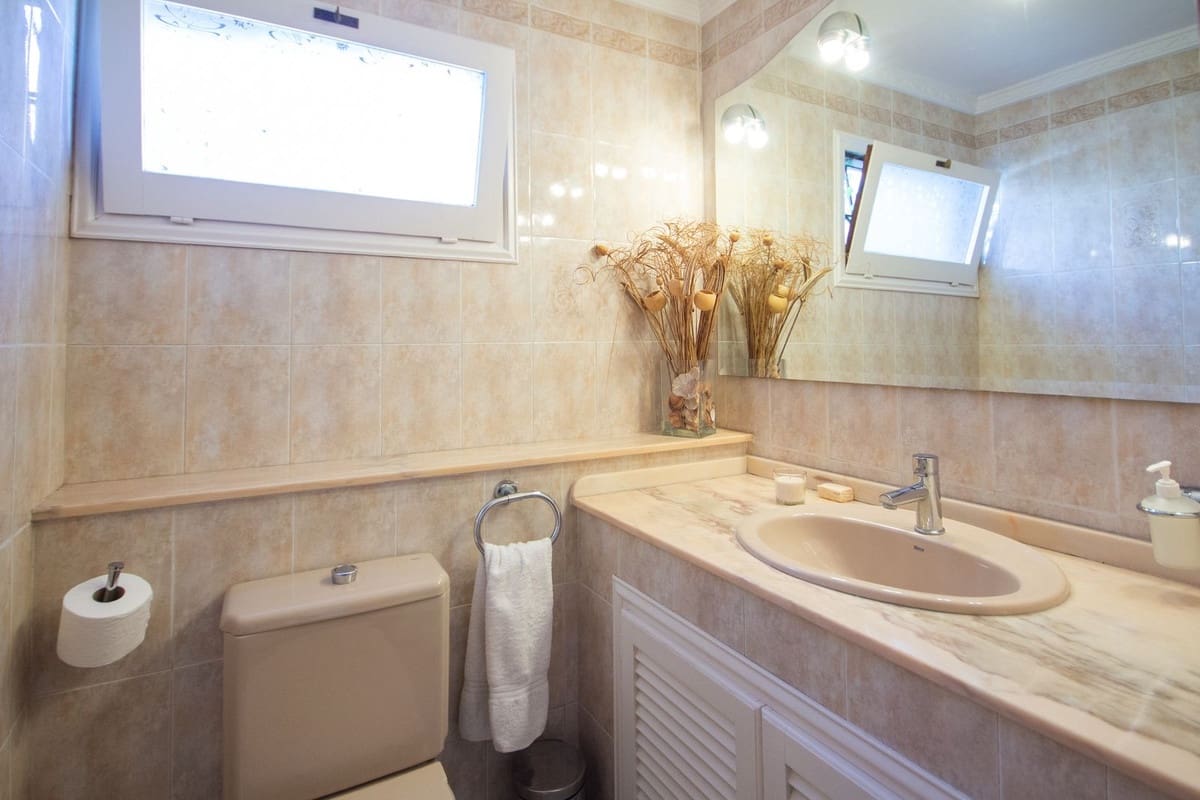 Chalet de 7 habitaciones en Mijas Costa en venta con piscina garaje - 1.395.000 € (Ref: 7394844)