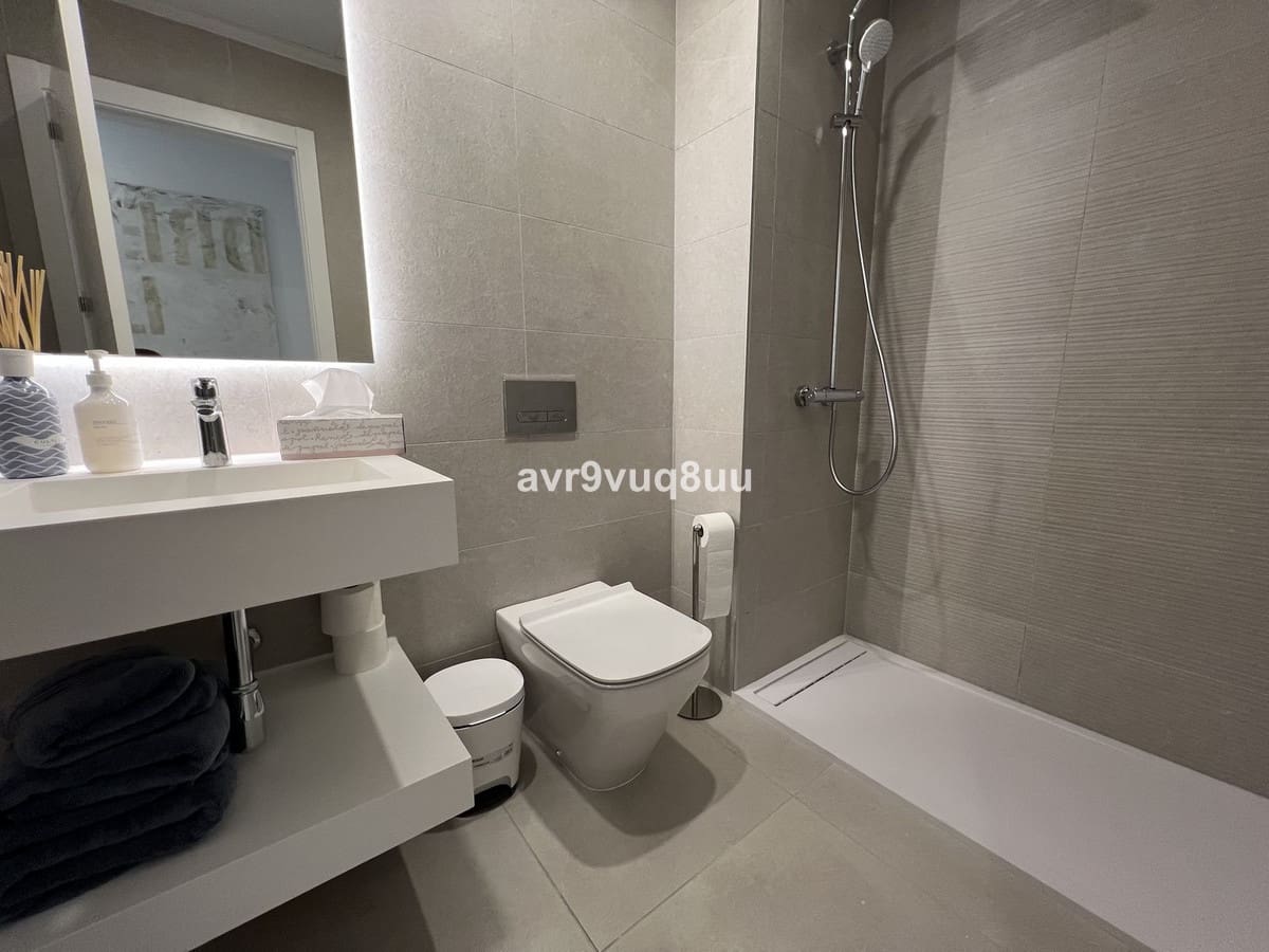 2 slaapkamer Appartement te koop in La Cala de Mijas met zwembad garage - € 425.000 (Ref: 7476802)