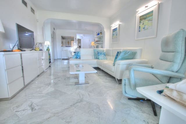 2 sypialnia Apartament na sprzedaż w Mijas Golf, Mijas z basenem garażem - 299 950 € (Ref: 7683883)