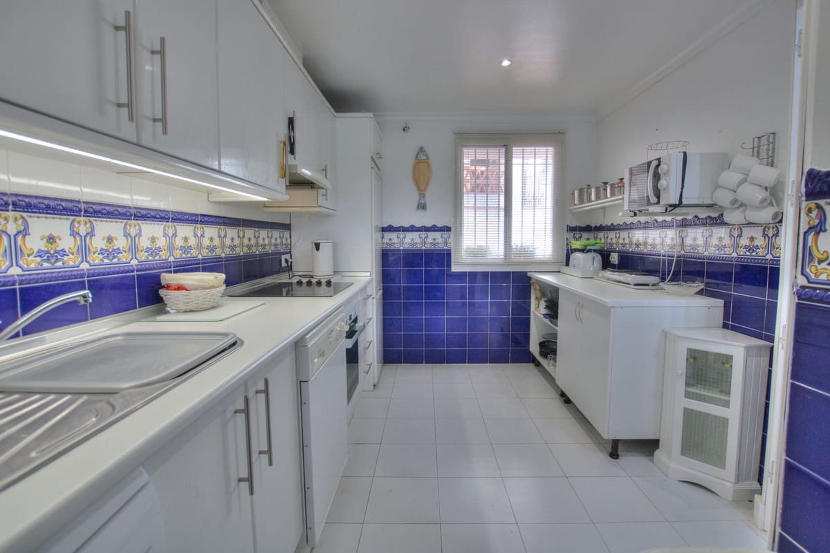 2 sypialnia Apartament na sprzedaż w Mijas Golf z basenem garażem - 299 950 € (Ref: 7683883)