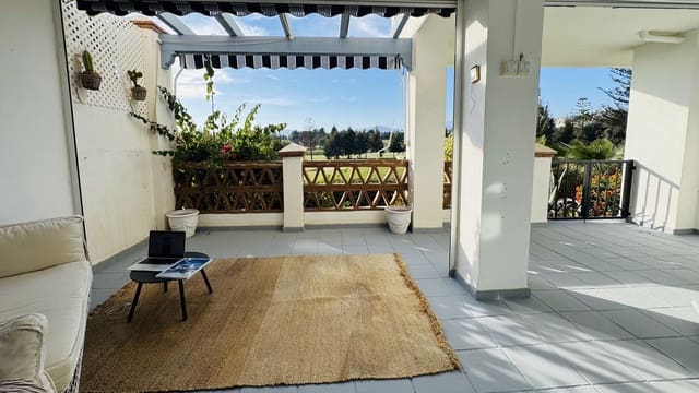 Apartamento de 2 habitaciones en Mijas Golf, Mijas en venta con piscina garaje - 299.950 € (Ref: 7683883)