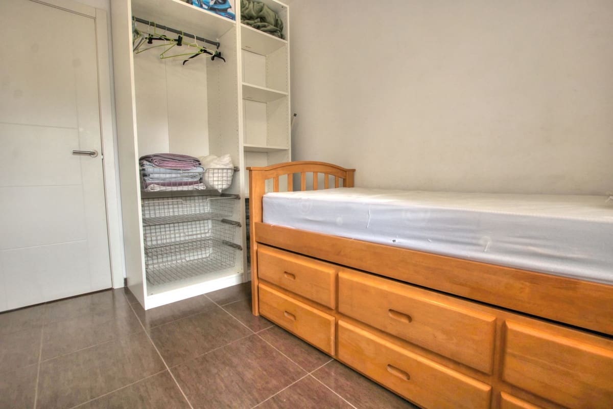 6 quarto Moradia Geminada para venda em Fuengirola - 999 999 € (Ref: 7829846)