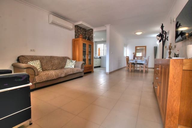 6 soveværelse Semi-Rækkehus til salg i Fuengirola - € 999.999 (Ref: 7829846)