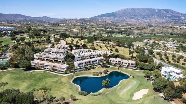 2 bedroom Townhouse for sale in La Cala Golf, Mijas - € 1,100,000 (Ref: 7847150)