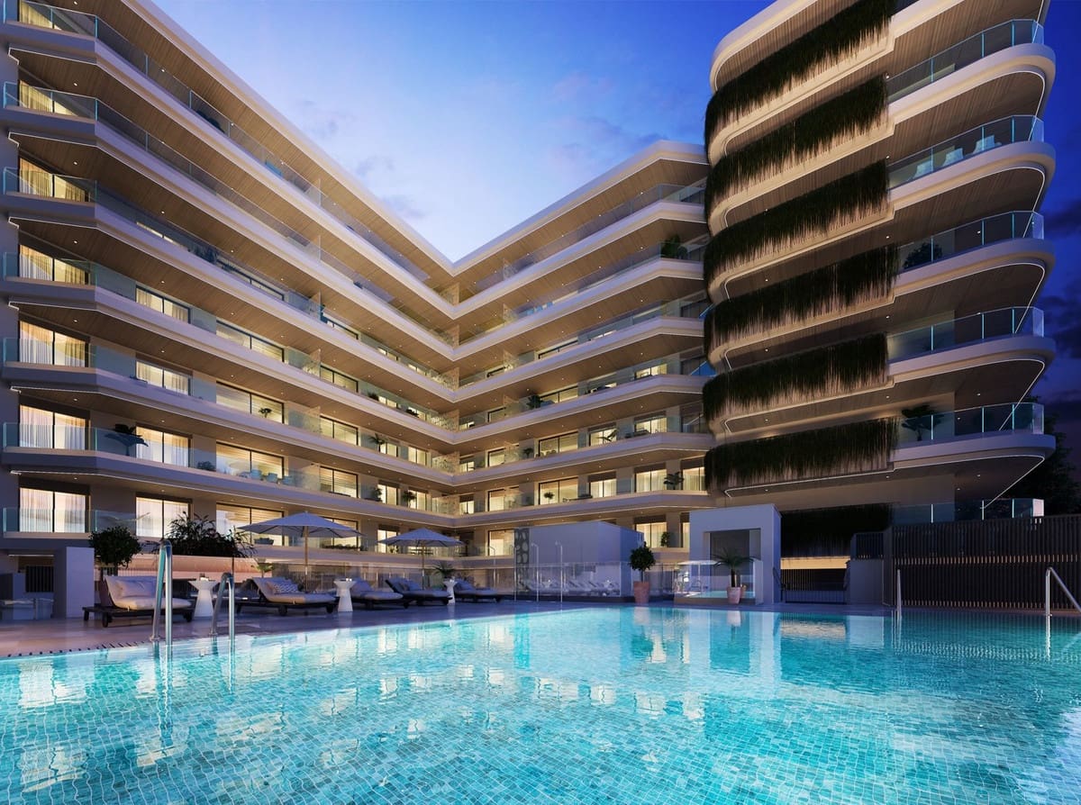 2 makuuhuone Huoneisto myytävänä paikassa Fuengirola mukana uima-altaan 
autotalli - 699 500 € (Ref: 8046760)