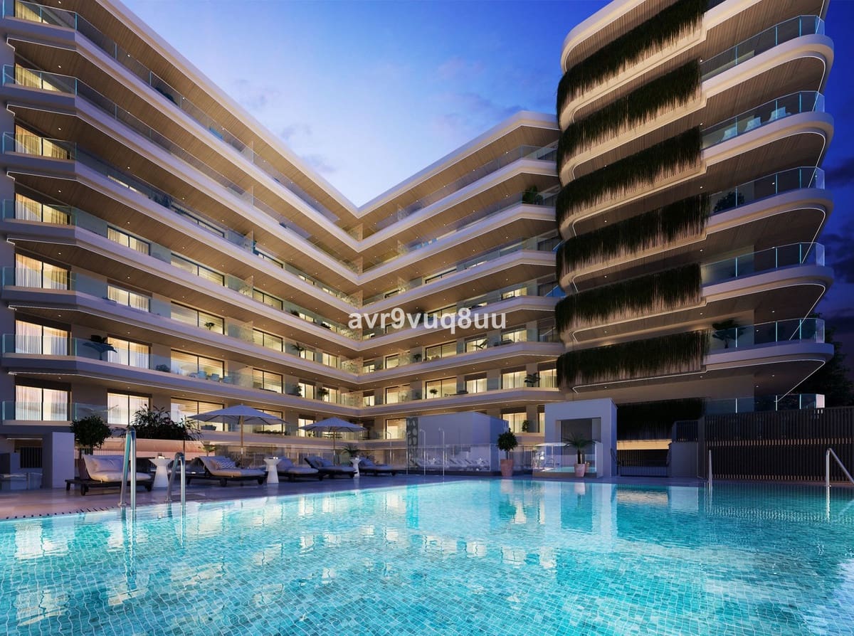 3 bedroom Apartment for sale in Fuengirola with pool garage - € 1,051,500 (Ref: 8046761)