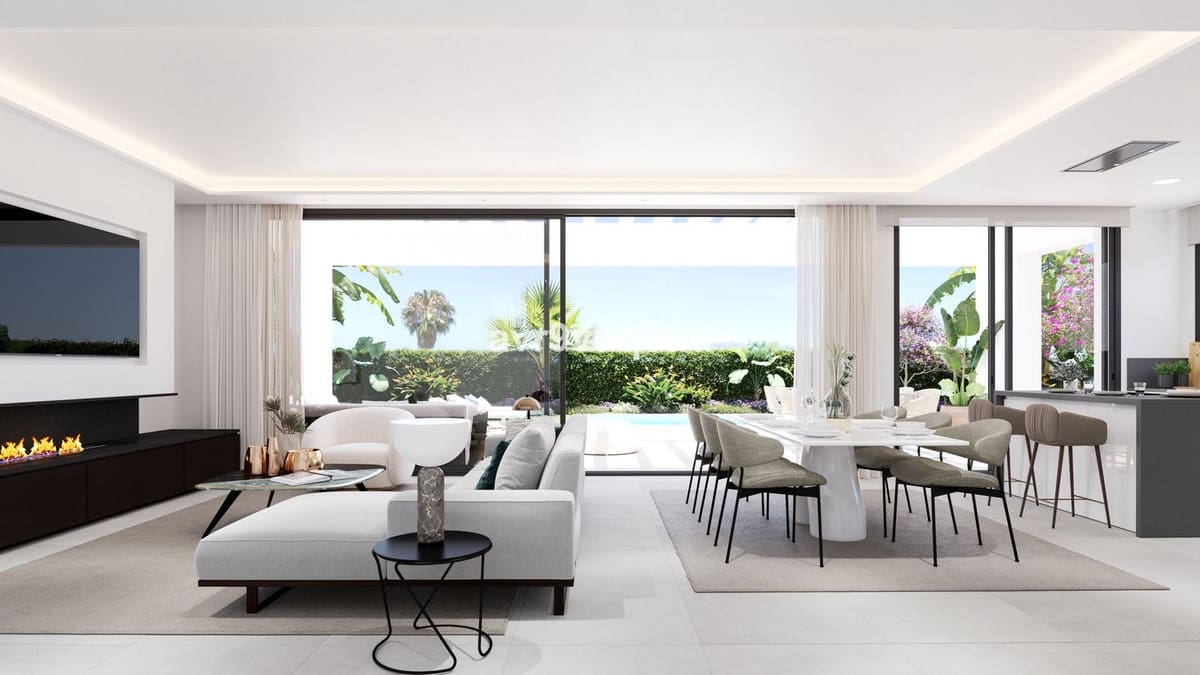 4 bedroom Villa for sale in Calahonda with pool garage - € 1,180,000 (Ref: 8048410)