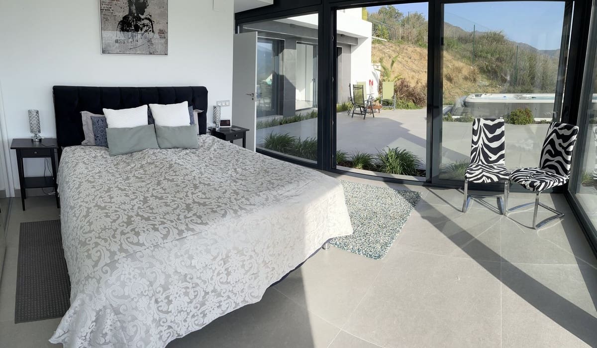 4 chambre Villa/Maison à vendre à La Cala Golf avec piscine garage - 1 300 000 € (Ref: 8160976)