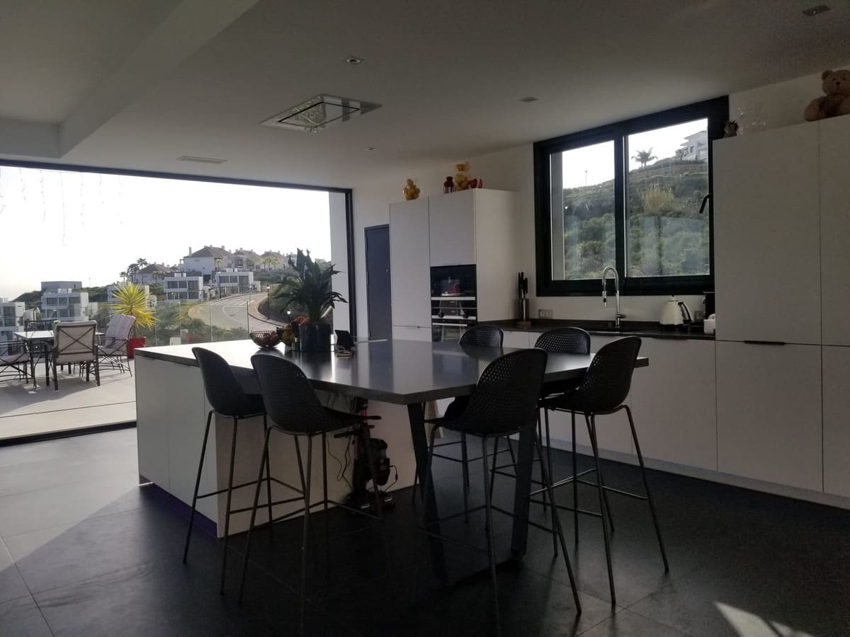 4 chambre Villa/Maison à vendre à La Cala Golf avec piscine garage - 1 300 000 € (Ref: 8160976)