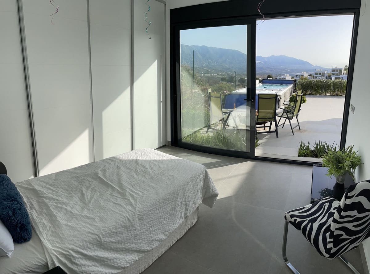 4 chambre Villa/Maison à vendre à La Cala Golf avec piscine garage - 1 300 000 € (Ref: 8160976)