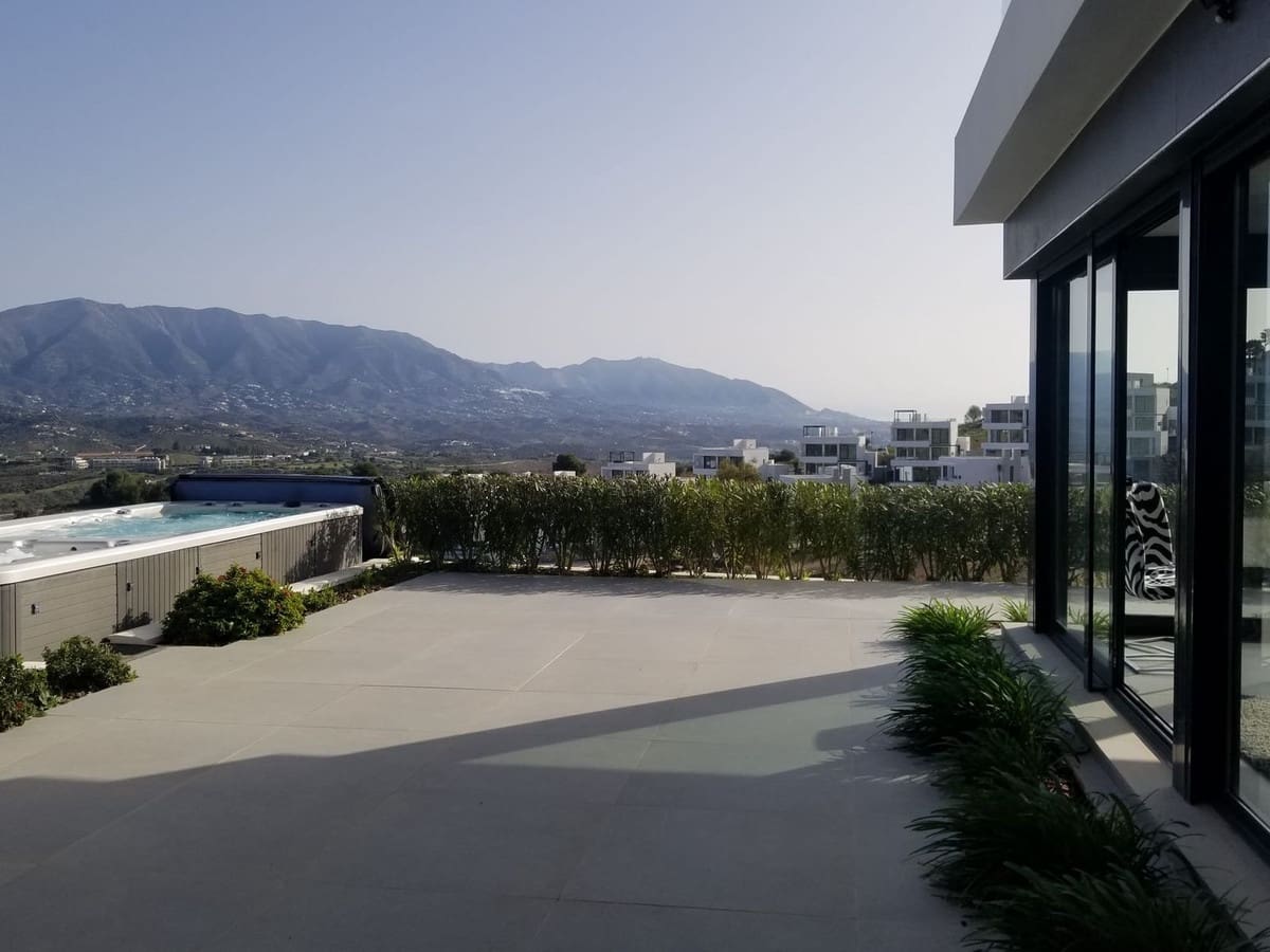 4 chambre Villa/Maison à vendre à La Cala Golf avec piscine garage - 1 300 000 € (Ref: 8160976)