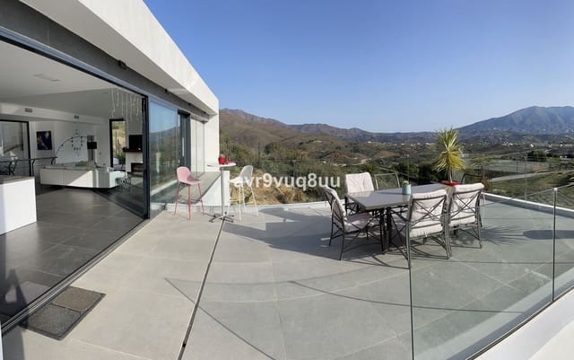 4 slaapkamer Villa te koop in La Cala Golf, Mijas met zwembad garage - € 1.300.000 (Ref: 8160976)