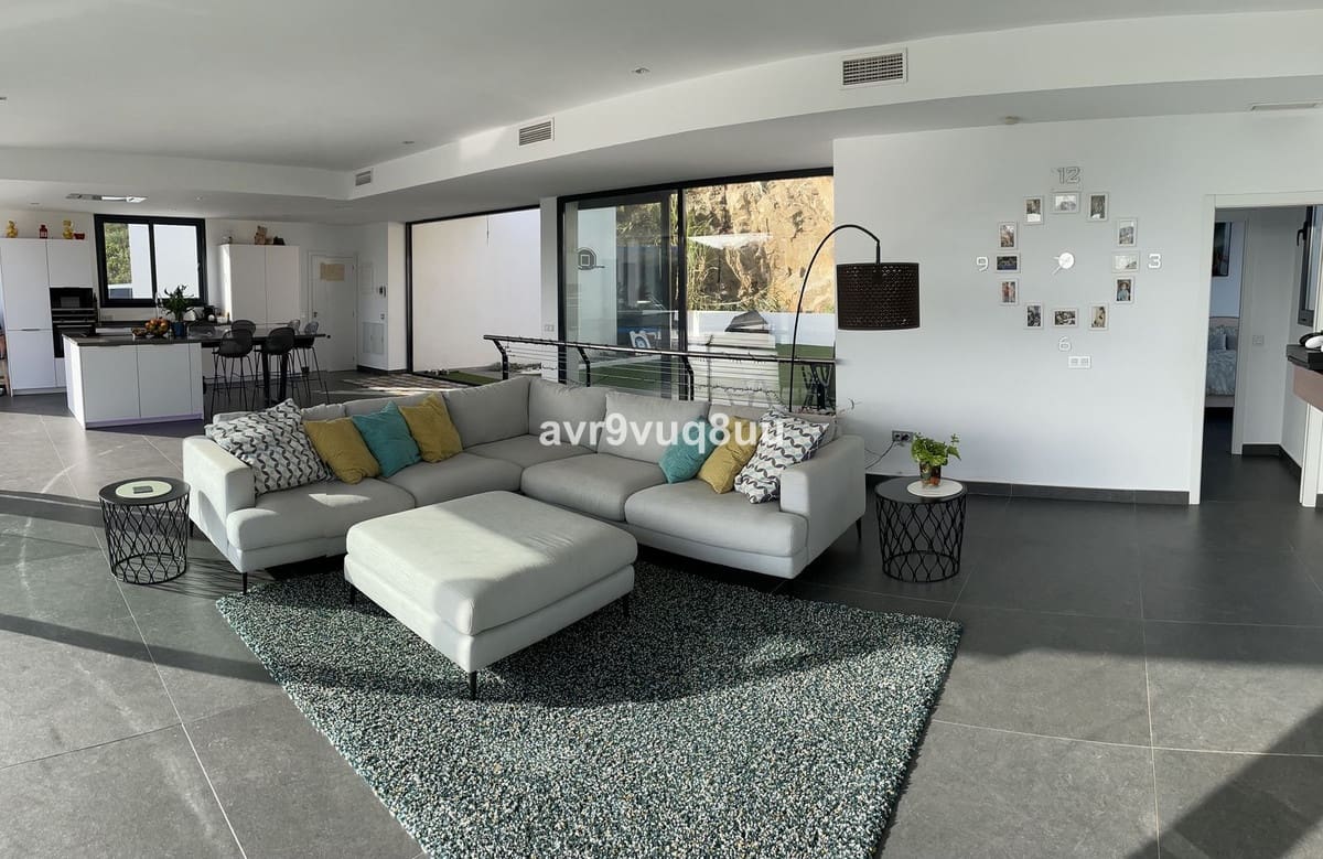 4 slaapkamer Villa te koop in La Cala Golf met zwembad garage - € 1.300.000 (Ref: 8160976)