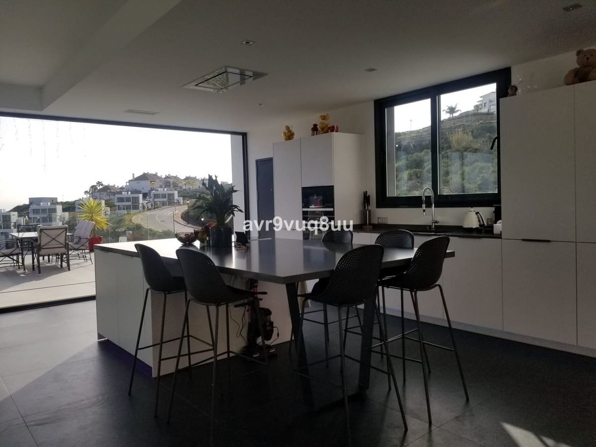 4 slaapkamer Villa te koop in La Cala Golf met zwembad garage - € 1.300.000 (Ref: 8160976)