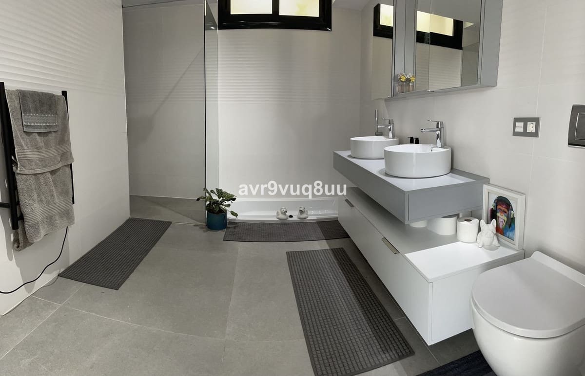 4 slaapkamer Villa te koop in La Cala Golf met zwembad garage - € 1.300.000 (Ref: 8160976)