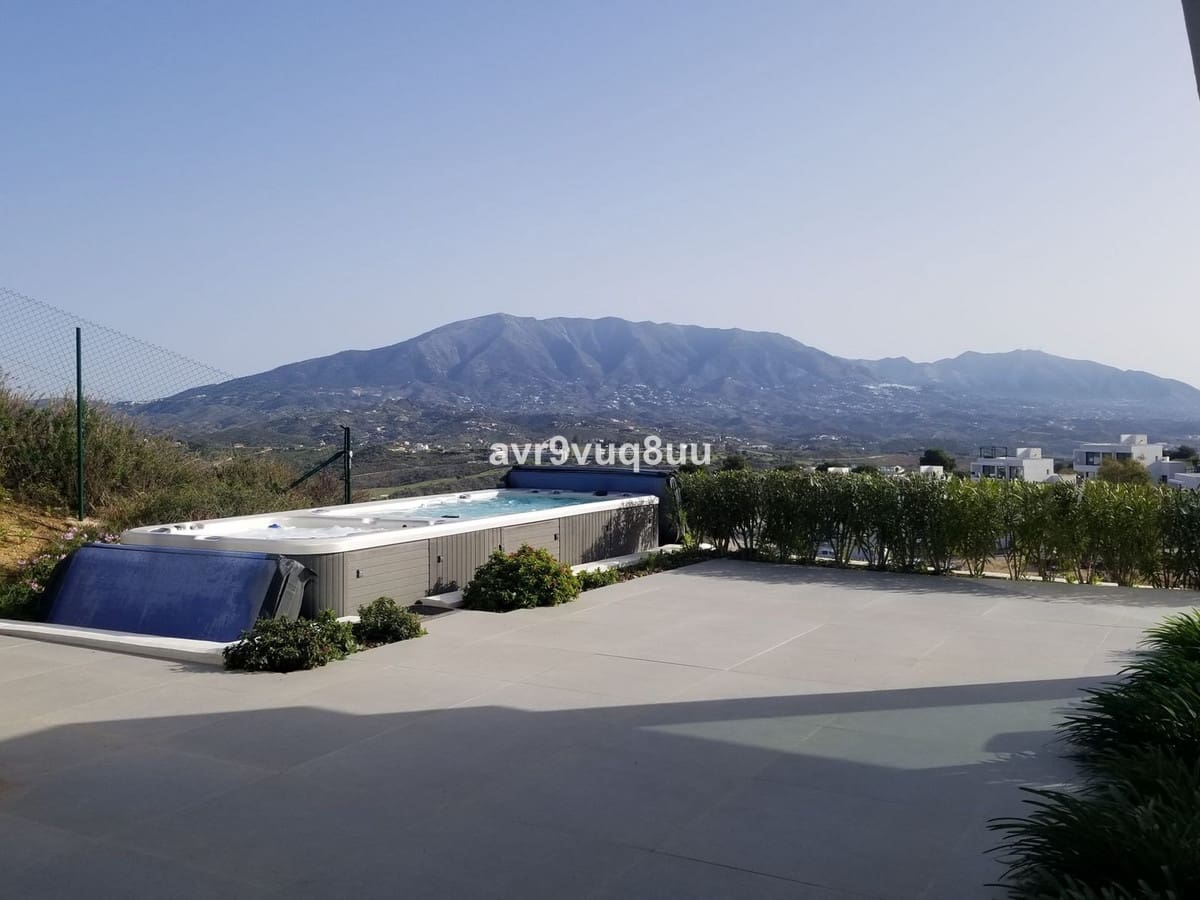 4 slaapkamer Villa te koop in La Cala Golf met zwembad garage - € 1.300.000 (Ref: 8160976)