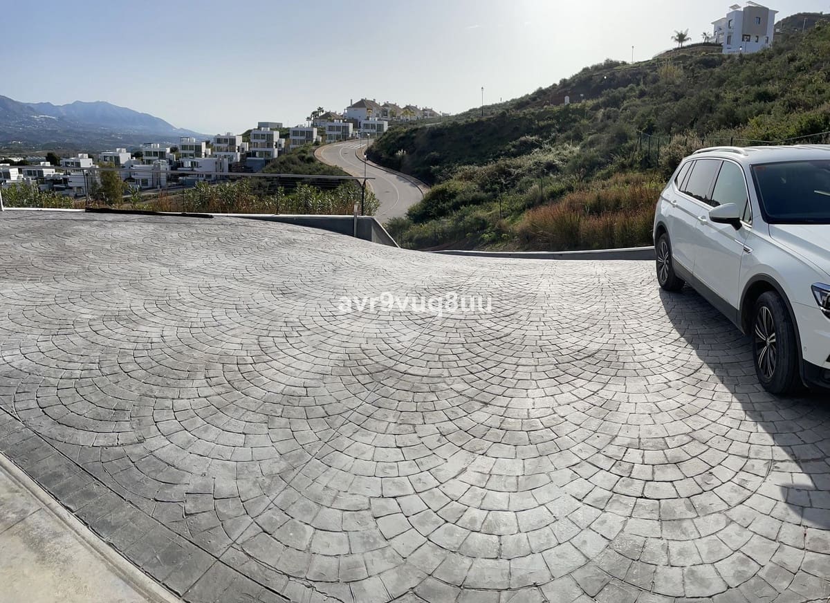 4 slaapkamer Villa te koop in La Cala Golf met zwembad garage - € 1.300.000 (Ref: 8160976)