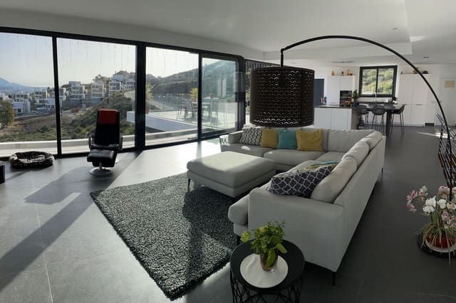 4 soverom Villa til salgs i La Cala Golf, Mijas med svømmebasseng garasje - € 1 300 000 (Ref: 8160976)