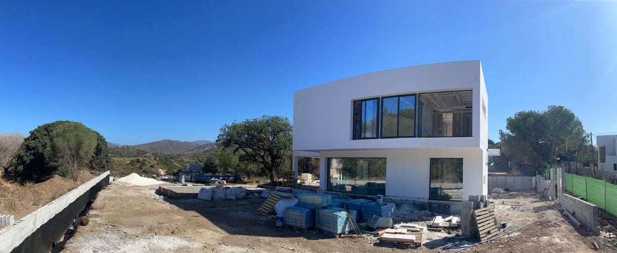 3 slaapkamer Villa te koop in Elviria met zwembad garage - € 2.200.000 (Ref: 8228566)